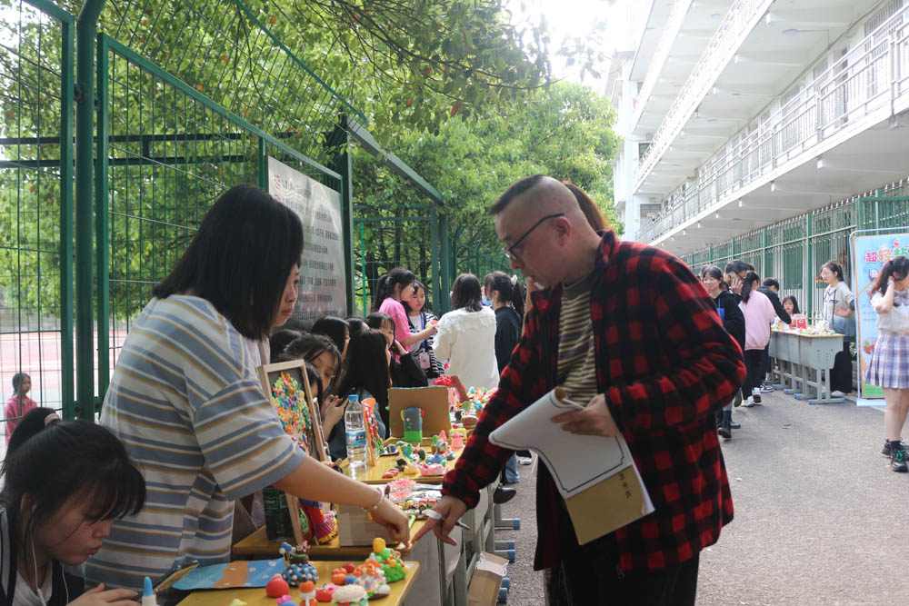 “黏土輕輕，手工相惜”——衡陽幼高專耒陽學院成功舉辦超輕黏土手工作品教學成果展