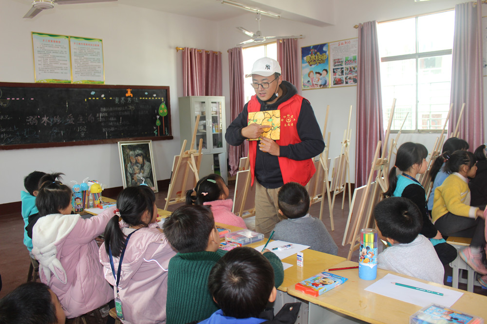 衡陽幼高專附屬藝術中專開展結對幫扶支教活動