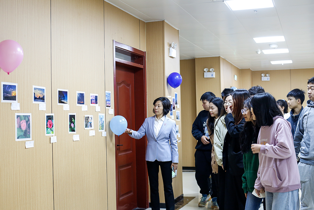 衡陽幼兒師專舉辦“以書敘情義，以畫見遠(yuǎn)方”藝術(shù)展